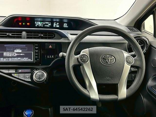 Toyota AQUA 2015-12 6275682-13