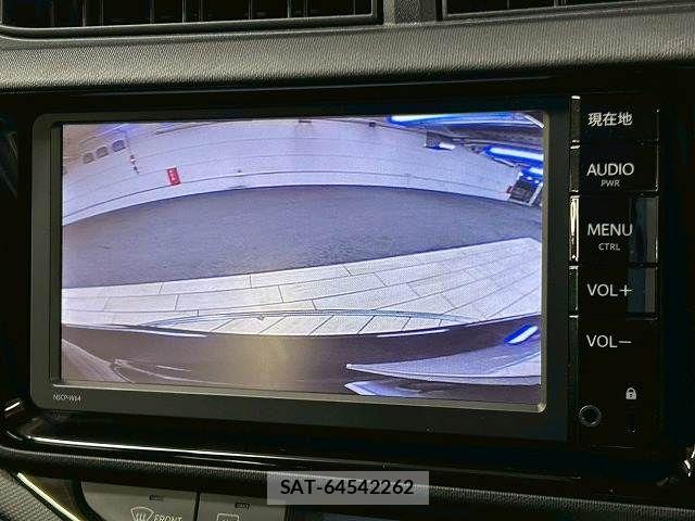 Toyota AQUA 2015-12 6275682-3