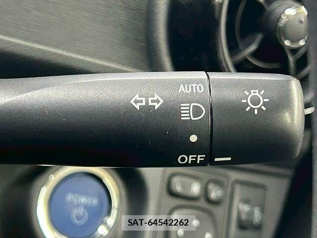 Toyota AQUA 2015-12 6275682-5