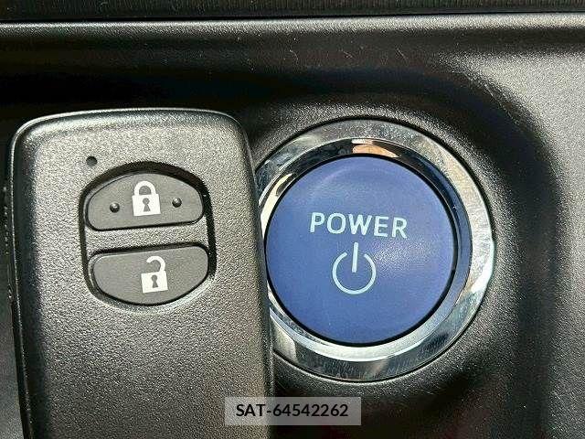 Toyota AQUA 2015-12 6275682-6