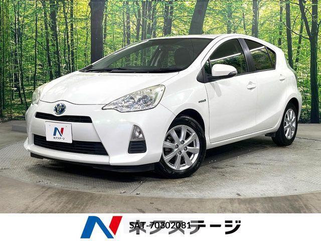 Toyota AQUA 2014-02 6271172-0
