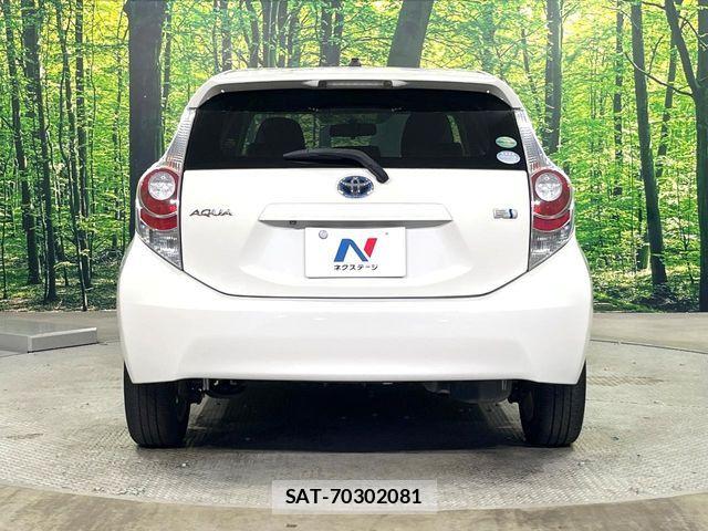 Toyota AQUA 2014-02 6271172-14