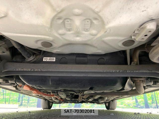 Toyota AQUA 2014-02 6271172-18