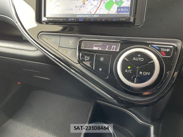 Toyota AQUA 2020-06 6494829-14