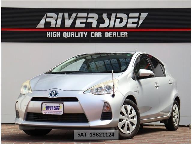 Toyota AQUA 2013-09 6494855-0