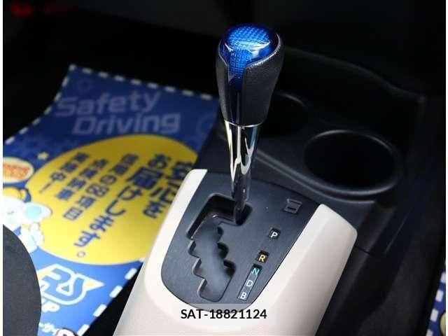 Toyota AQUA 2013-09 6494855-29