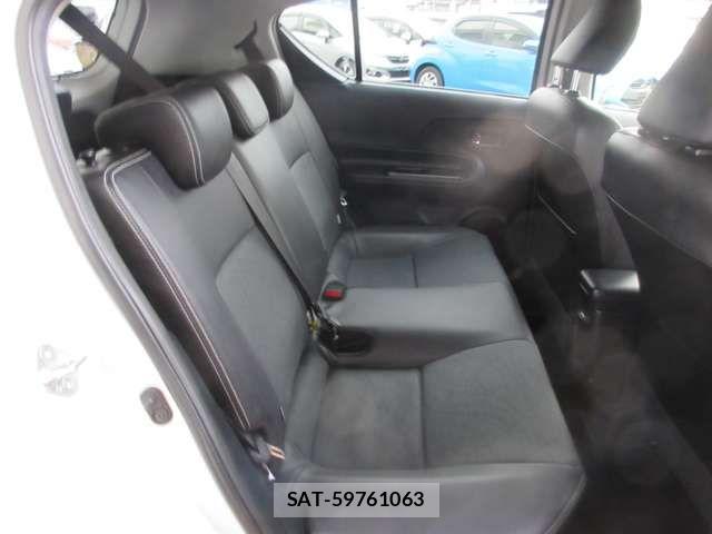 Toyota AQUA 2015-04 6494833-10