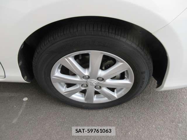 Toyota AQUA 2015-04 6494833-13