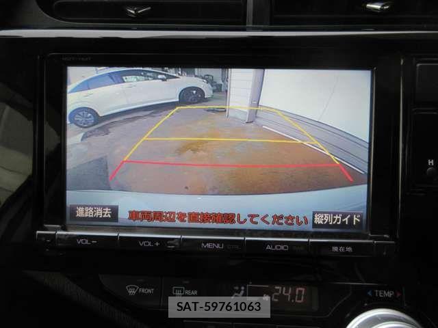 Toyota AQUA 2015-04 6494833-7
