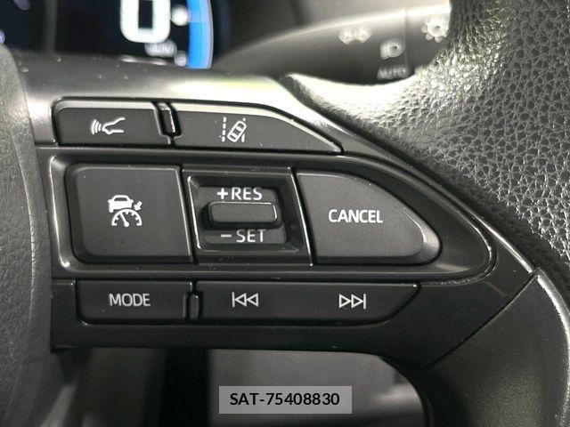 Toyota AQUA 2022-03 6525438-5