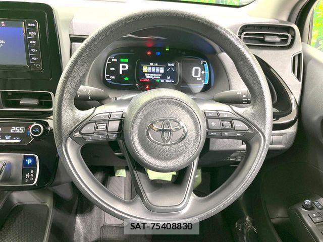 Toyota AQUA 2022-03 6525438-7