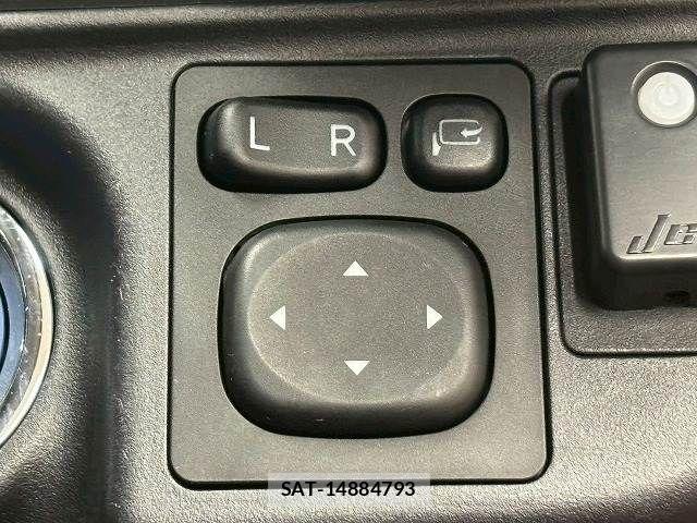 Toyota AQUA 2015-02 6544184-9