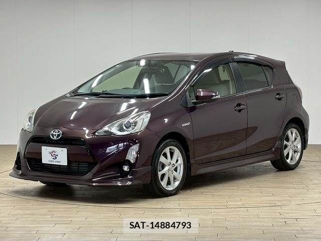 Toyota AQUA 2015-02 6544184-14
