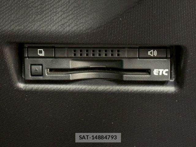 Toyota AQUA 2015-02 6544184-4