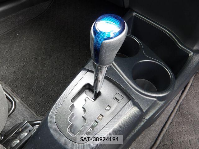 Toyota AQUA 2020-06 6544178-12