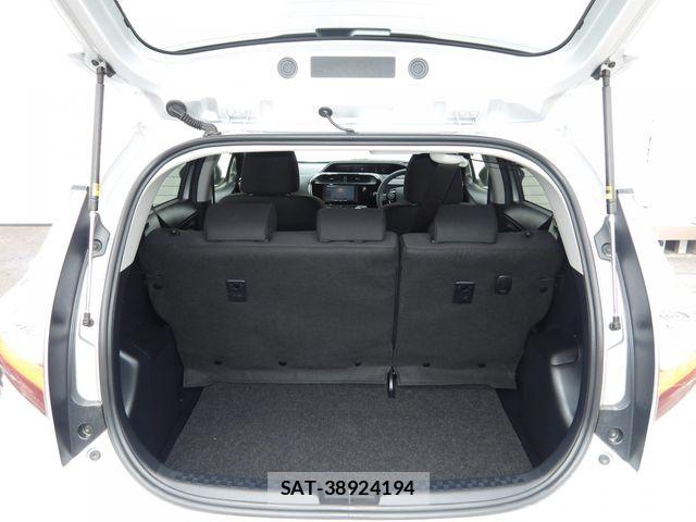 Toyota AQUA 2020-06 6544178-21