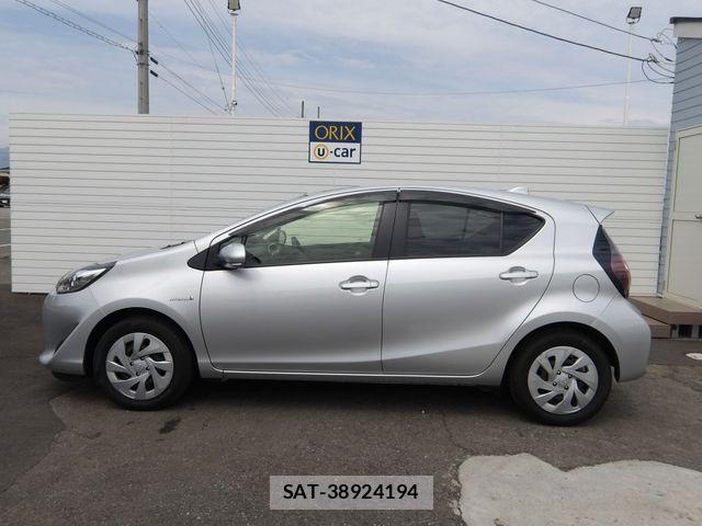 Toyota AQUA 2020-06 6544178-28