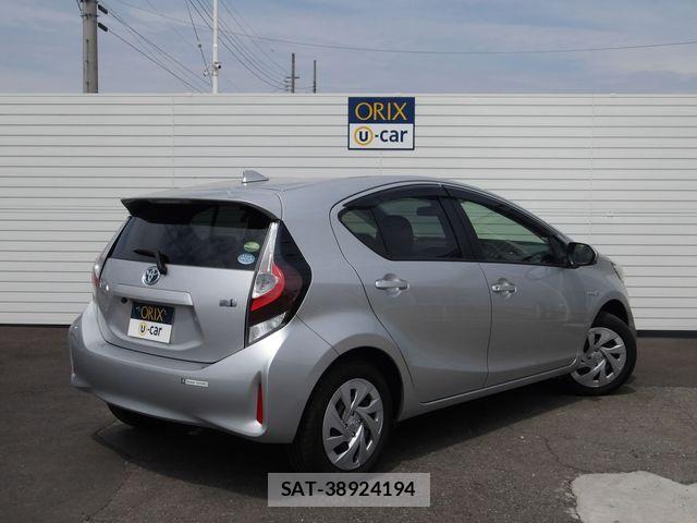 Toyota AQUA 2020-06 6544178-2