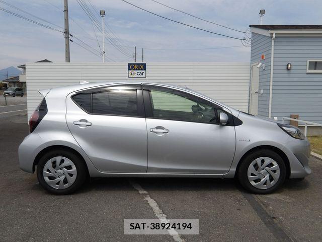 Toyota AQUA 2020-06 6544178-29