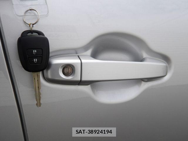 Toyota AQUA 2020-06 6544178-7