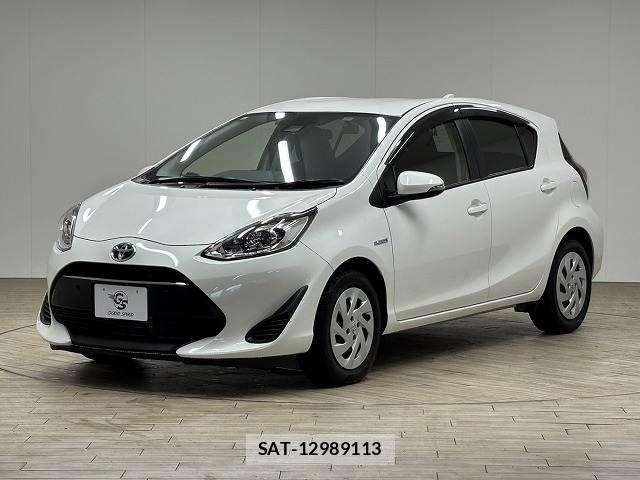 Toyota AQUA 2017-10 6544176-14