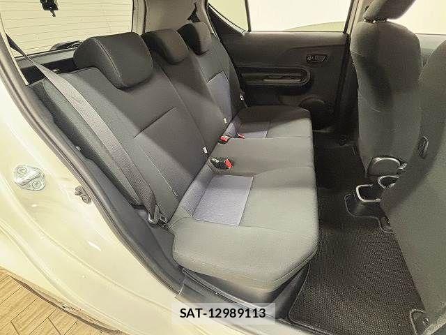 Toyota AQUA 2017-10 6544176-5