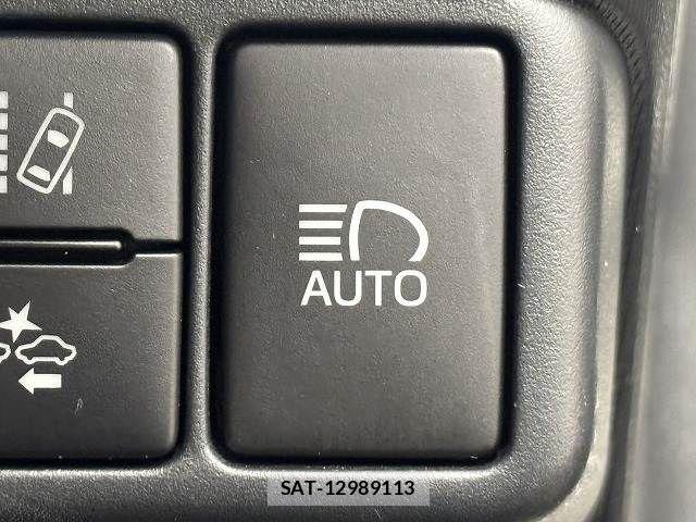 Toyota AQUA 2017-10 6544176-7