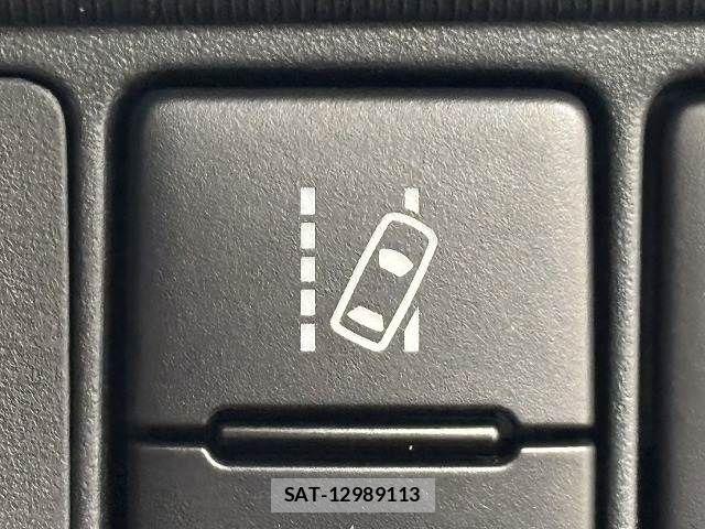 Toyota AQUA 2017-10 6544176-8