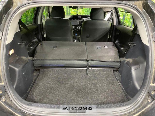 Toyota AQUA 2019-09 6610483-9