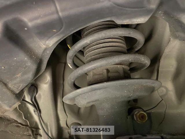 Toyota AQUA 2019-09 6610483-19