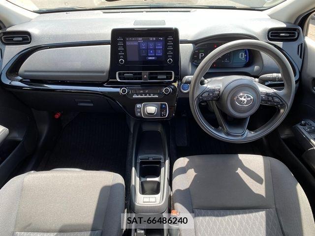 Toyota AQUA 2022-03 6610493-11