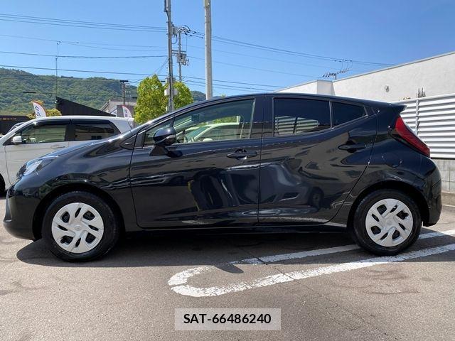 Toyota AQUA 2022-03 6610493-4