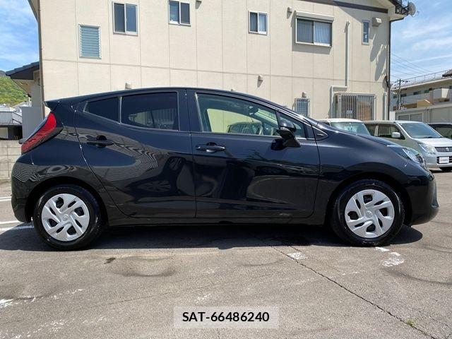 Toyota AQUA 2022-03 6610493-5