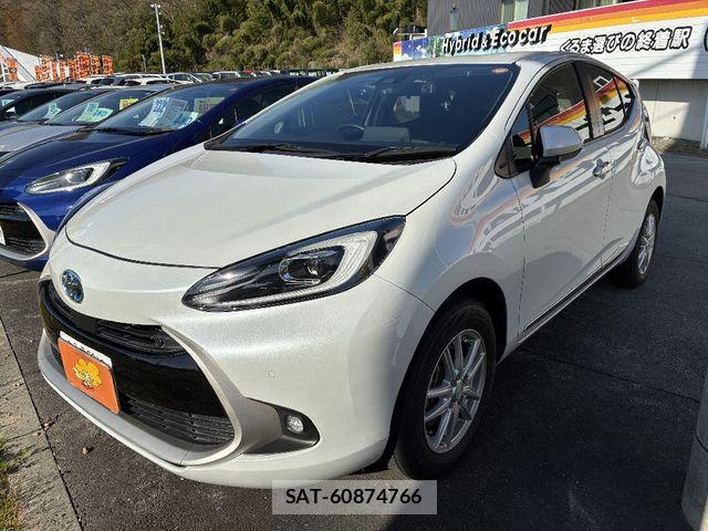 Toyota AQUA 2022-02 6610463-0