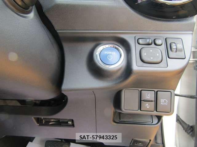 Toyota AQUA 2019-03 6610492-12