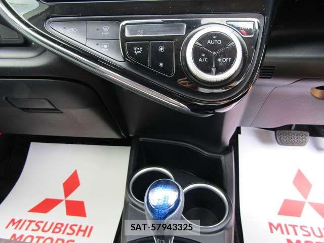 Toyota AQUA 2019-03 6610492-14