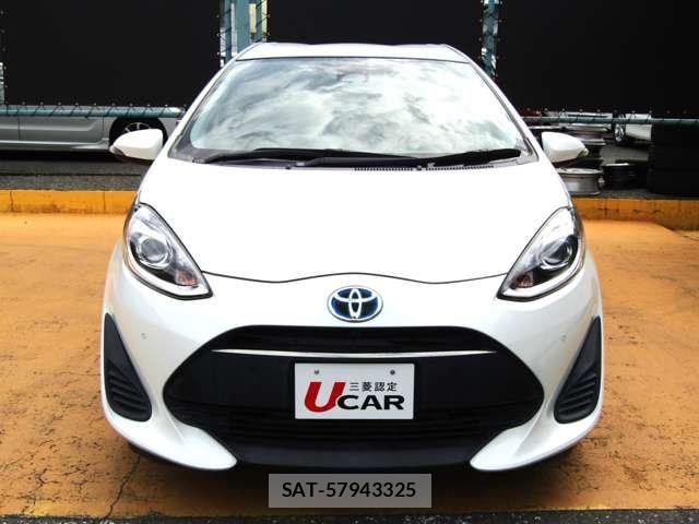 Toyota AQUA 2019-03 6610492-3