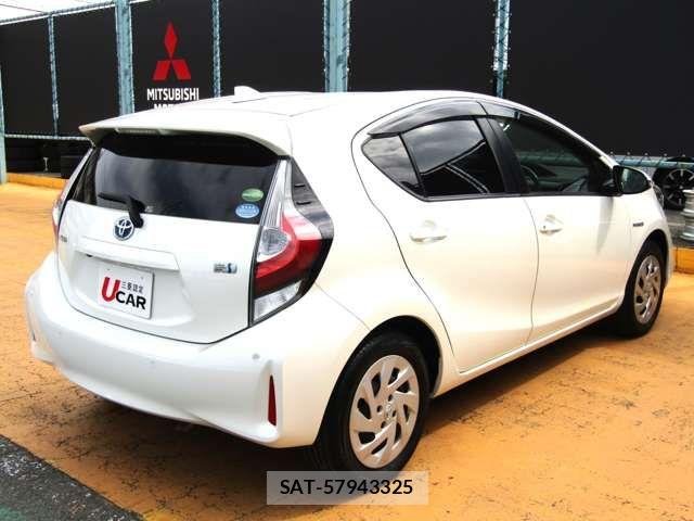 Toyota AQUA 2019-03 6610492-6