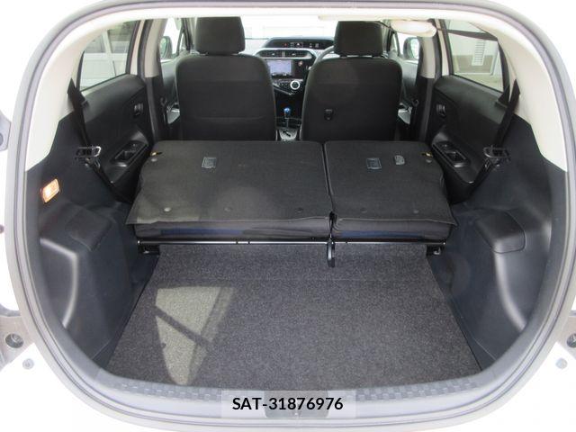 Toyota AQUA 2018-09 6610496-17