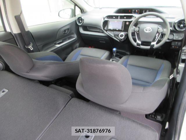 Toyota AQUA 2018-09 6610496-19