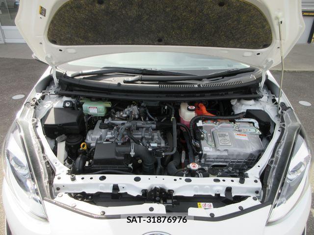 Toyota AQUA 2018-09 6610496-21