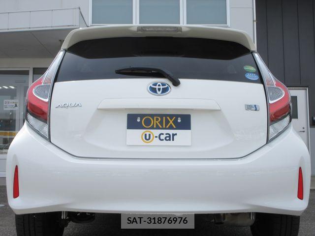 Toyota AQUA 2018-09 6610496-29