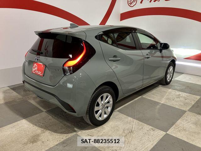 Toyota AQUA 2024-12 6610460-27