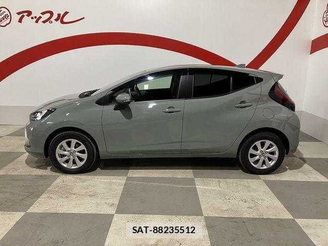 Toyota AQUA 2024-12 6610460-2