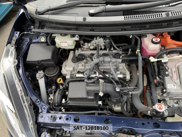 Toyota AQUA 2019-11 6641230-23