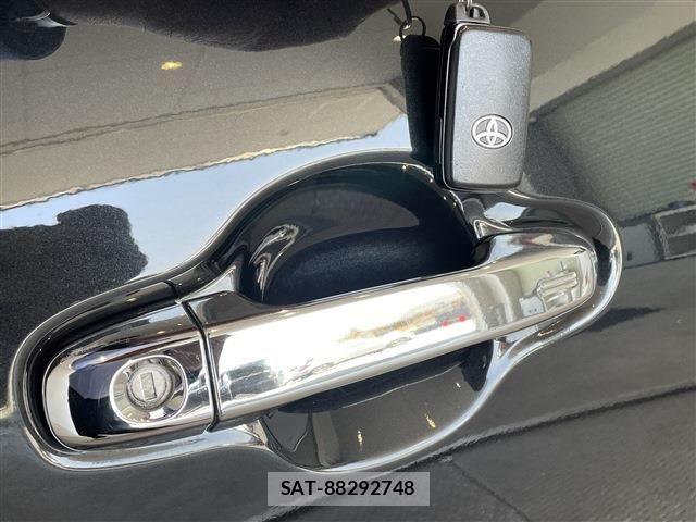 Toyota AQUA 2020-12 6641229-9