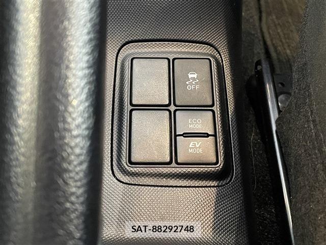 Toyota AQUA 2020-12 6641229-20