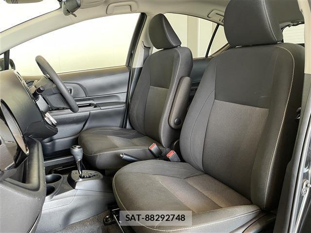 Toyota AQUA 2020-12 6641229-26