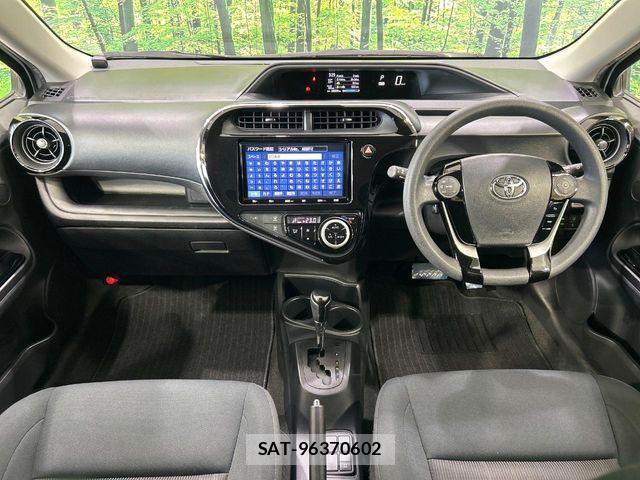 Toyota AQUA 2018-02 6641227-1