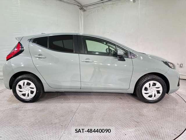 Toyota AQUA 2024-01 6641224-3